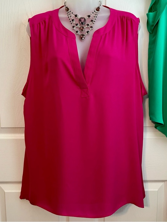 CHAUS Women's Flutter Sleeve V-Neck Blouse - Green and Sleeveless Blouse Pink XL - Picture 4 of 15